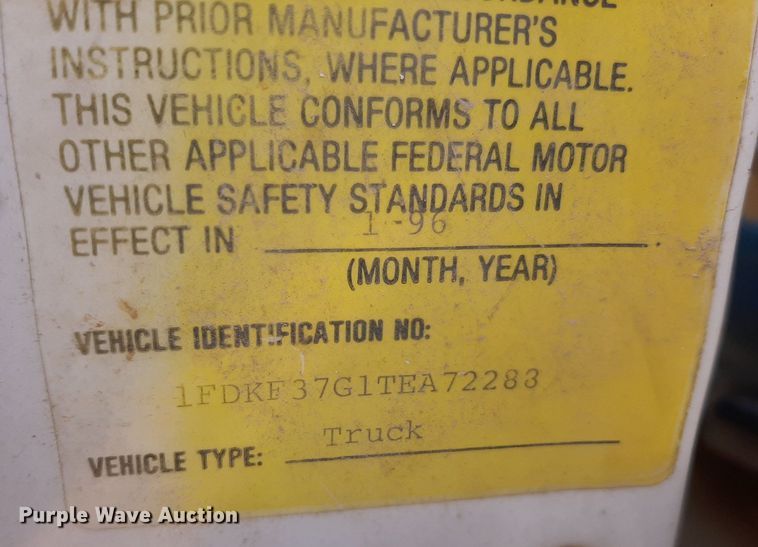 image for item KD9173 1996 Ford F350 XL  utility bed pickup truck