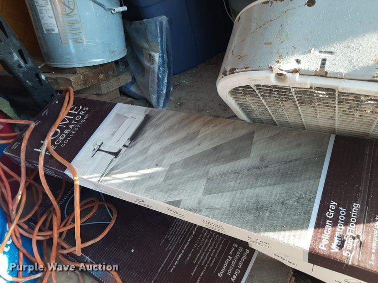 image for item KD9196 2006 Forest River  enclosed cargo trailer