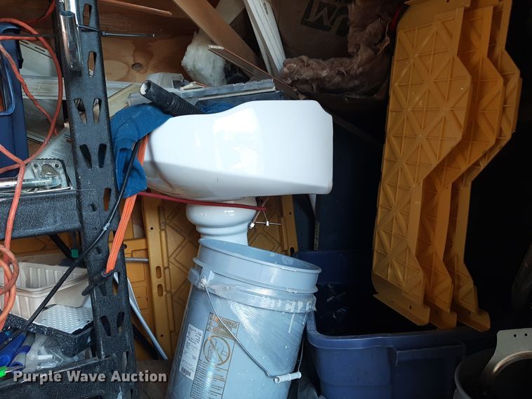 image for item KD9196 2006 Forest River  enclosed cargo trailer