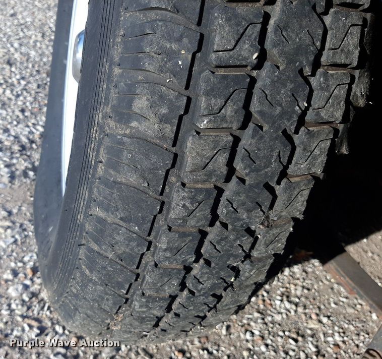 image for item KD9196 2006 Forest River  enclosed cargo trailer