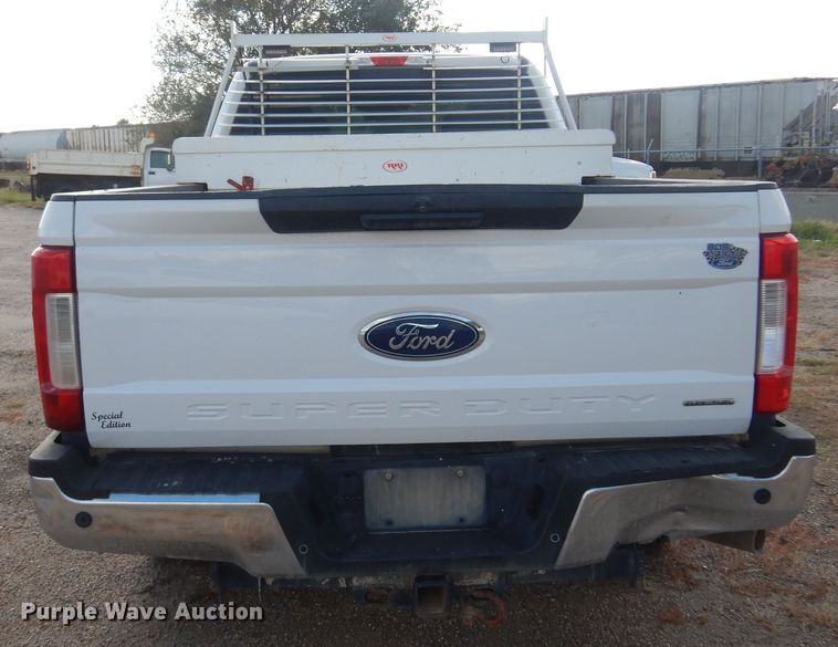 image for item KD9201 2019 Ford F250 Super Duty  SuperCab pickup truck