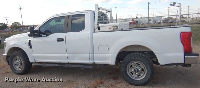 image for item KD9201 2019 Ford F250 Super Duty  SuperCab pickup truck