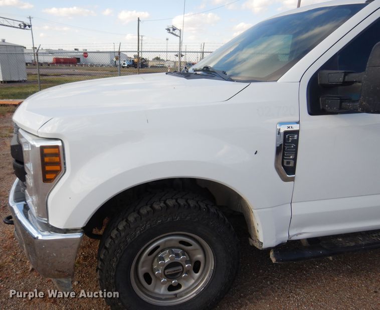 image for item KD9201 2019 Ford F250 Super Duty  SuperCab pickup truck