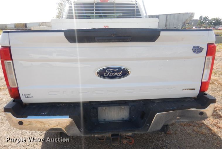 image for item KD9201 2019 Ford F250 Super Duty  SuperCab pickup truck
