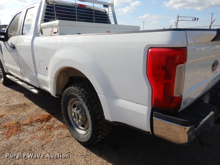 image for item KD9201 2019 Ford F250 Super Duty  SuperCab pickup truck