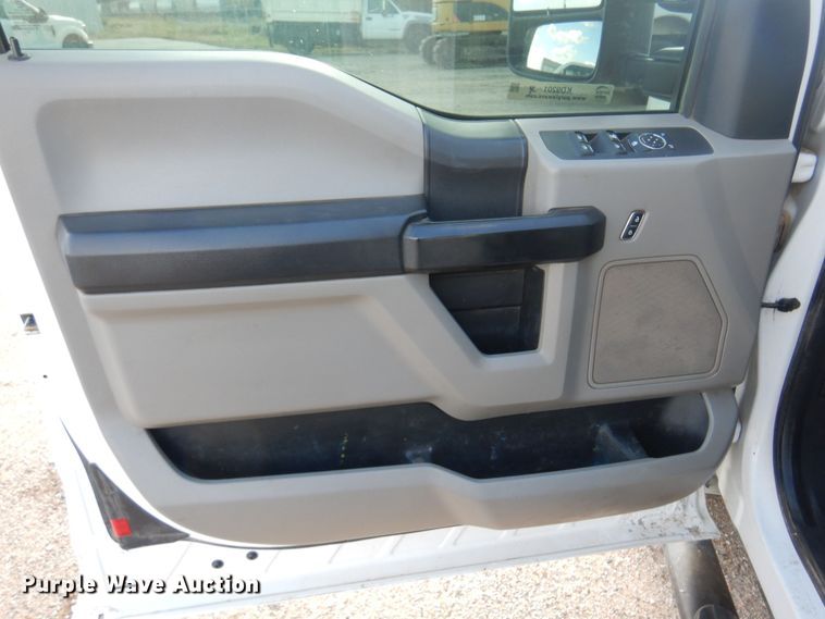 image for item KD9201 2019 Ford F250 Super Duty  SuperCab pickup truck