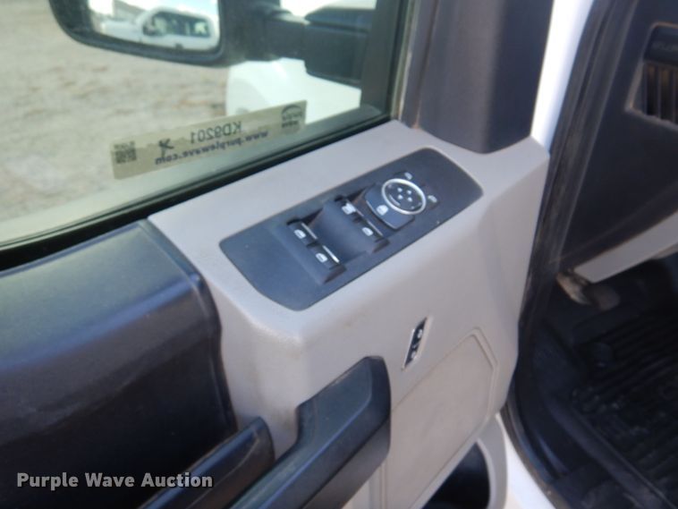 image for item KD9201 2019 Ford F250 Super Duty  SuperCab pickup truck