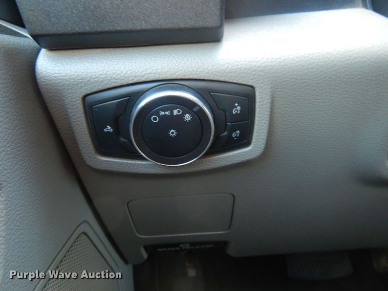 image for item KD9201 2019 Ford F250 Super Duty  SuperCab pickup truck