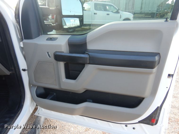 image for item KD9201 2019 Ford F250 Super Duty  SuperCab pickup truck