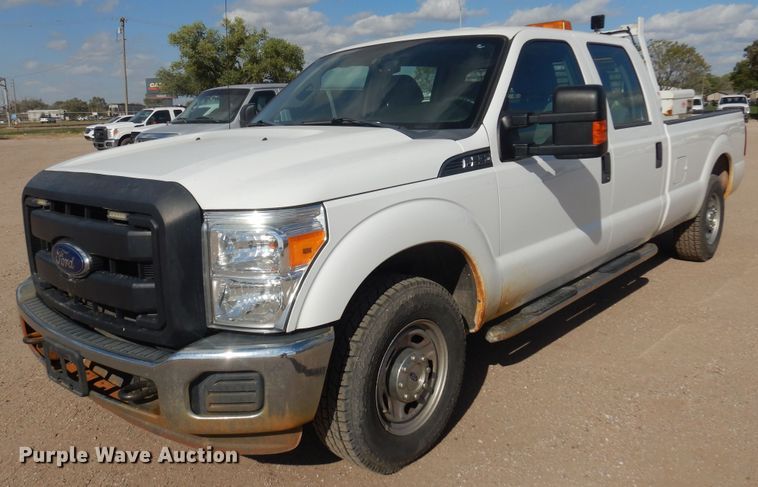 image for item KD9204 2016 Ford F250 Super Duty  Crew Cab pickup truck