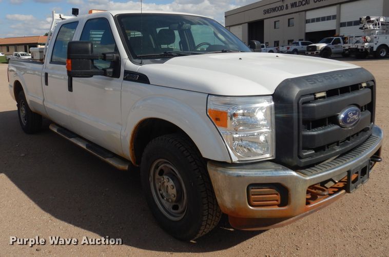 image for item KD9204 2016 Ford F250 Super Duty  Crew Cab pickup truck