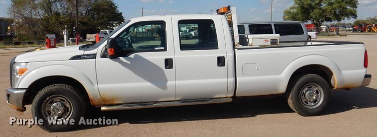 image for item KD9204 2016 Ford F250 Super Duty  Crew Cab pickup truck