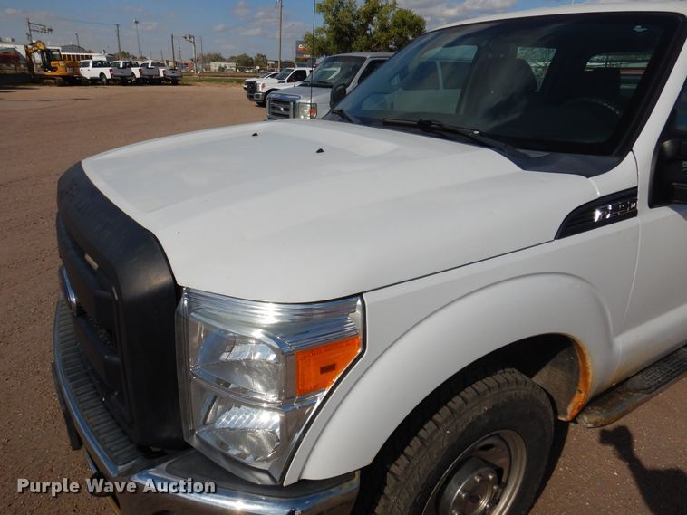 image for item KD9204 2016 Ford F250 Super Duty  Crew Cab pickup truck
