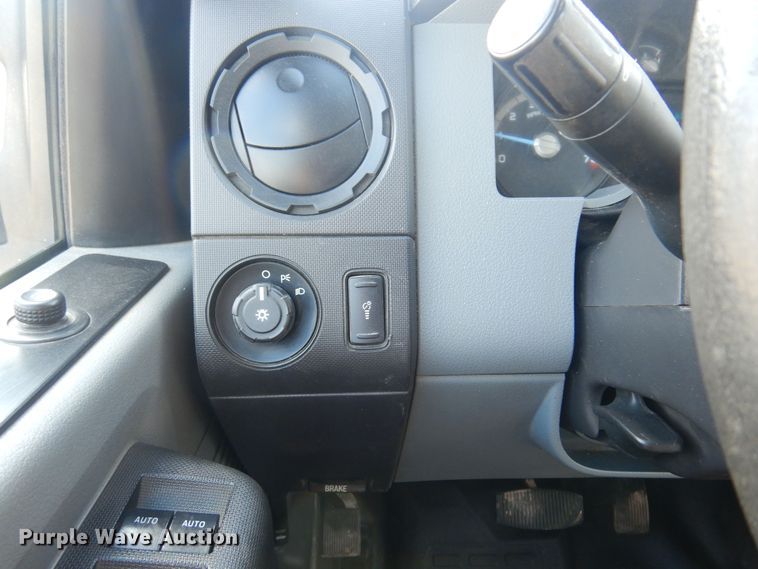 image for item KD9204 2016 Ford F250 Super Duty  Crew Cab pickup truck