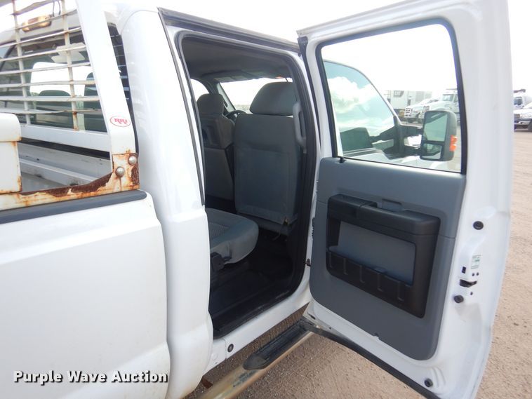 image for item KD9204 2016 Ford F250 Super Duty  Crew Cab pickup truck