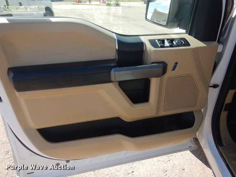 image for item KD9205 2020 Ford F150  SuperCrew pickup truck