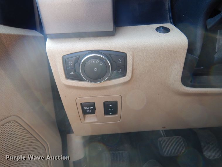 image for item KD9205 2020 Ford F150  SuperCrew pickup truck