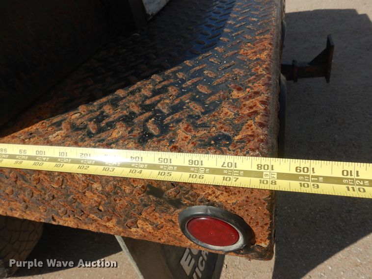 image for item KD9206 2016 Ford F350 Super Duty  SuperCab flatbed pickup truck