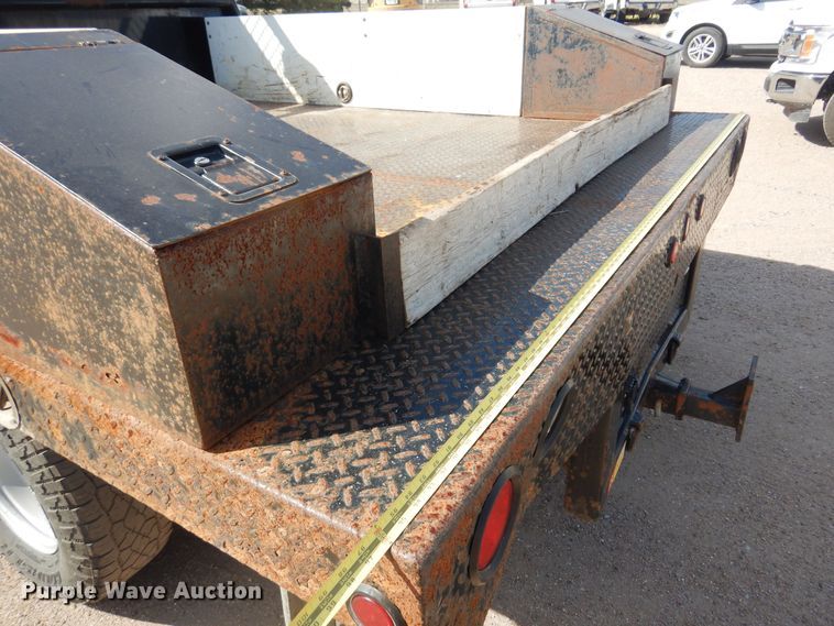 image for item KD9206 2016 Ford F350 Super Duty  SuperCab flatbed pickup truck