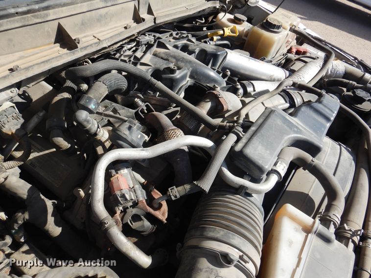 image for item KD9206 2016 Ford F350 Super Duty  SuperCab flatbed pickup truck