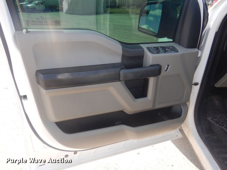 image for item KD9209 2020 Ford F150  SuperCrew pickup truck