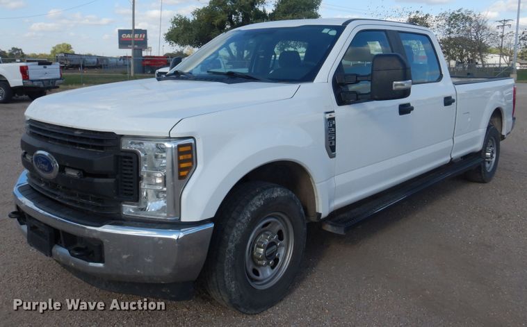 image for item KD9210 2018 Ford F250 Super Duty  Crew Cab pickup truck