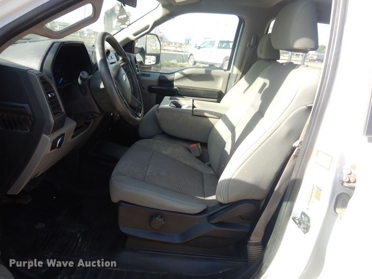 image for item KD9210 2018 Ford F250 Super Duty  Crew Cab pickup truck