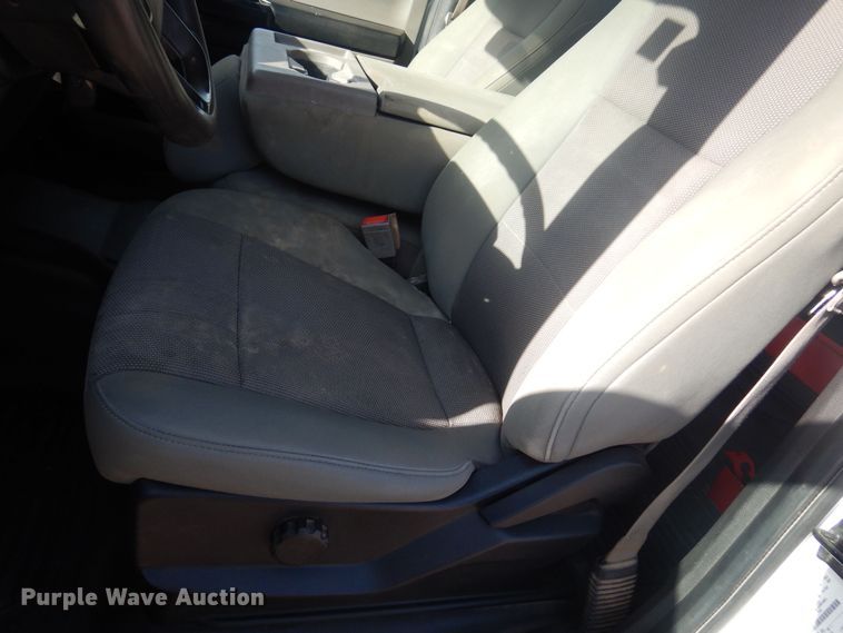 image for item KD9210 2018 Ford F250 Super Duty  Crew Cab pickup truck