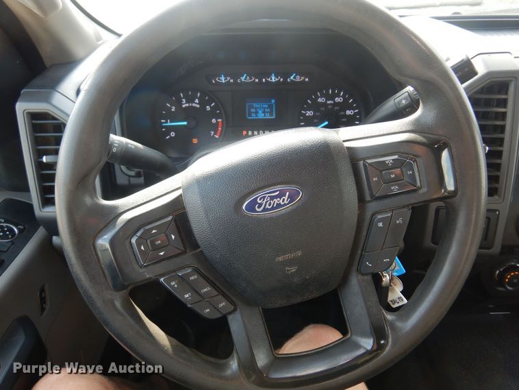 image for item KD9210 2018 Ford F250 Super Duty  Crew Cab pickup truck