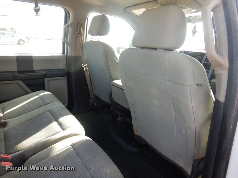 image for item KD9210 2018 Ford F250 Super Duty  Crew Cab pickup truck