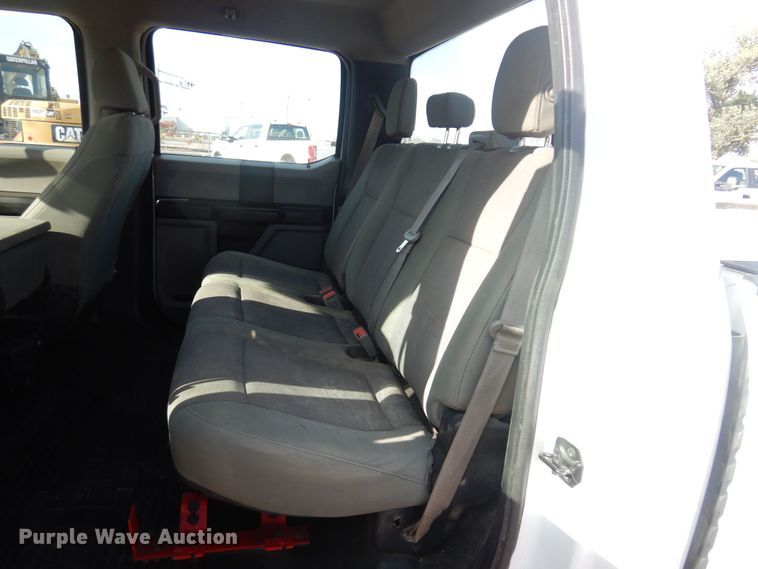 image for item KD9210 2018 Ford F250 Super Duty  Crew Cab pickup truck