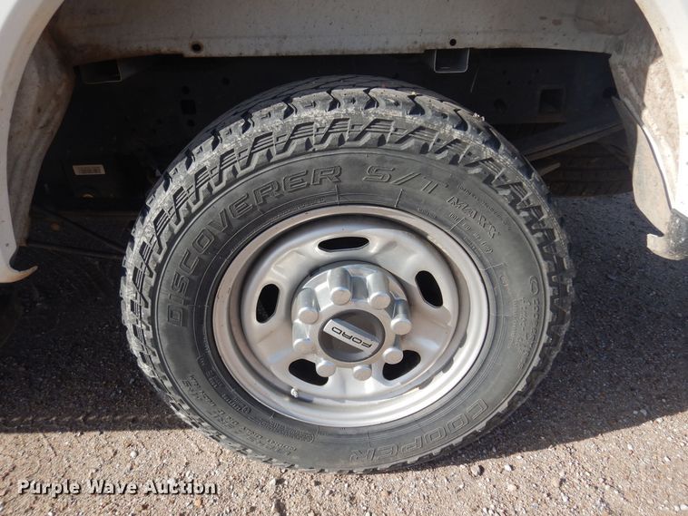 image for item KD9210 2018 Ford F250 Super Duty  Crew Cab pickup truck