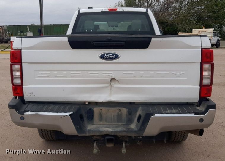 image for item KD9211 2020 Ford F250 Super Duty  Crew Cab pickup truck