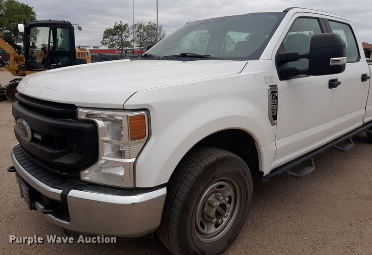 image for item KD9211 2020 Ford F250 Super Duty  Crew Cab pickup truck