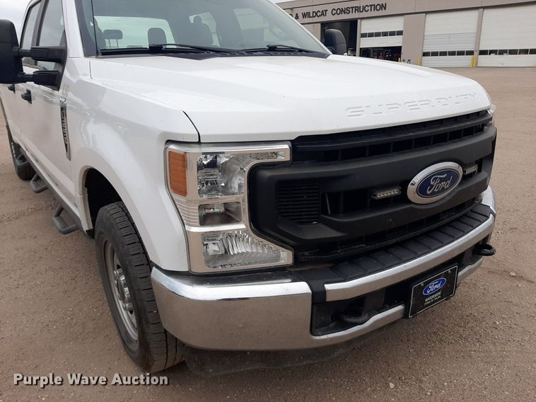 image for item KD9211 2020 Ford F250 Super Duty  Crew Cab pickup truck