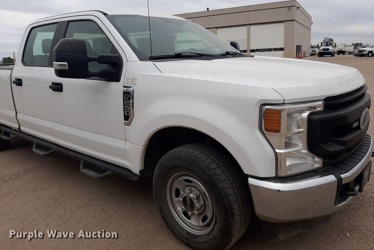 image for item KD9211 2020 Ford F250 Super Duty  Crew Cab pickup truck