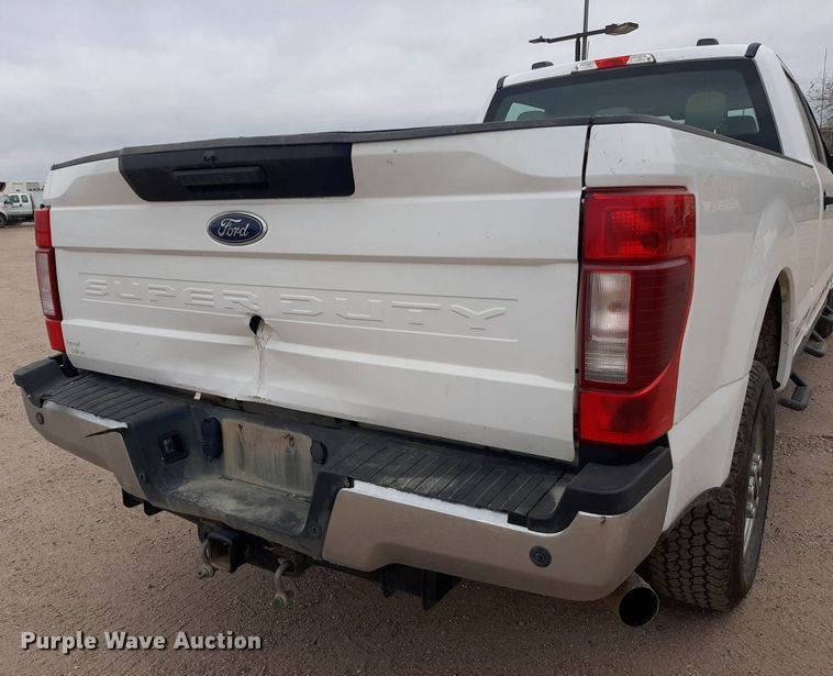 image for item KD9211 2020 Ford F250 Super Duty  Crew Cab pickup truck