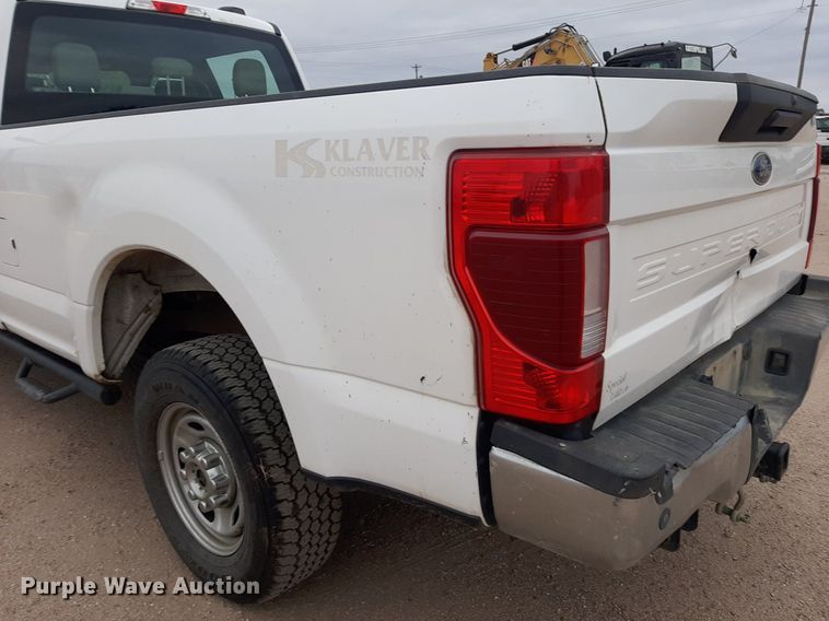 image for item KD9211 2020 Ford F250 Super Duty  Crew Cab pickup truck