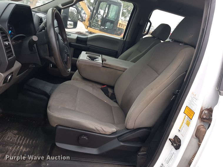 image for item KD9211 2020 Ford F250 Super Duty  Crew Cab pickup truck