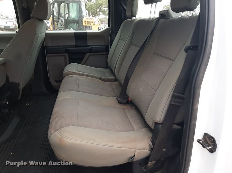 image for item KD9211 2020 Ford F250 Super Duty  Crew Cab pickup truck