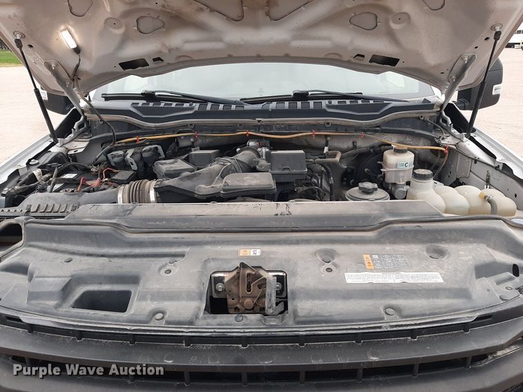 image for item KD9211 2020 Ford F250 Super Duty  Crew Cab pickup truck