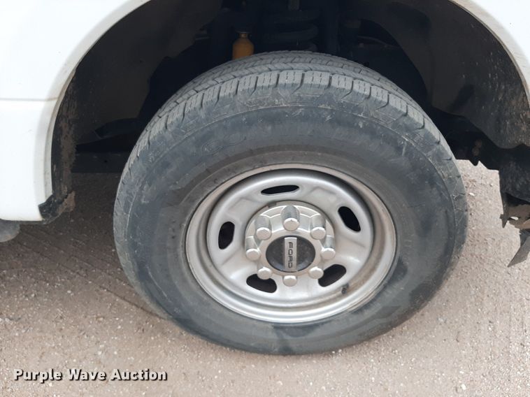 image for item KD9211 2020 Ford F250 Super Duty  Crew Cab pickup truck