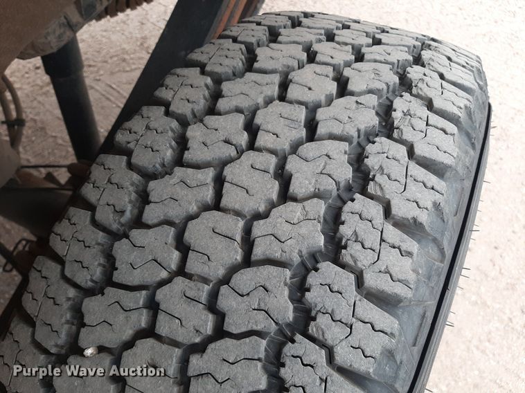 image for item KD9211 2020 Ford F250 Super Duty  Crew Cab pickup truck