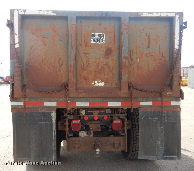 image for item KD9212 2001 International 4700  dump truck