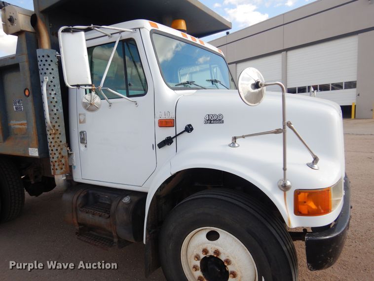 image for item KD9212 2001 International 4700  dump truck