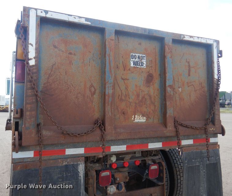 image for item KD9212 2001 International 4700  dump truck