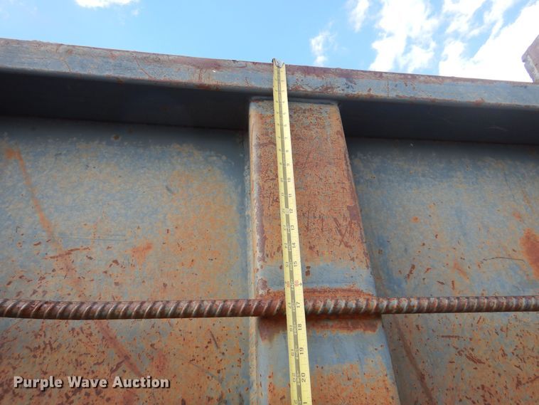 image for item KD9212 2001 International 4700  dump truck