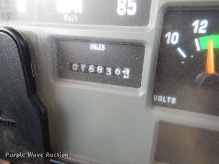 image for item KD9212 2001 International 4700  dump truck