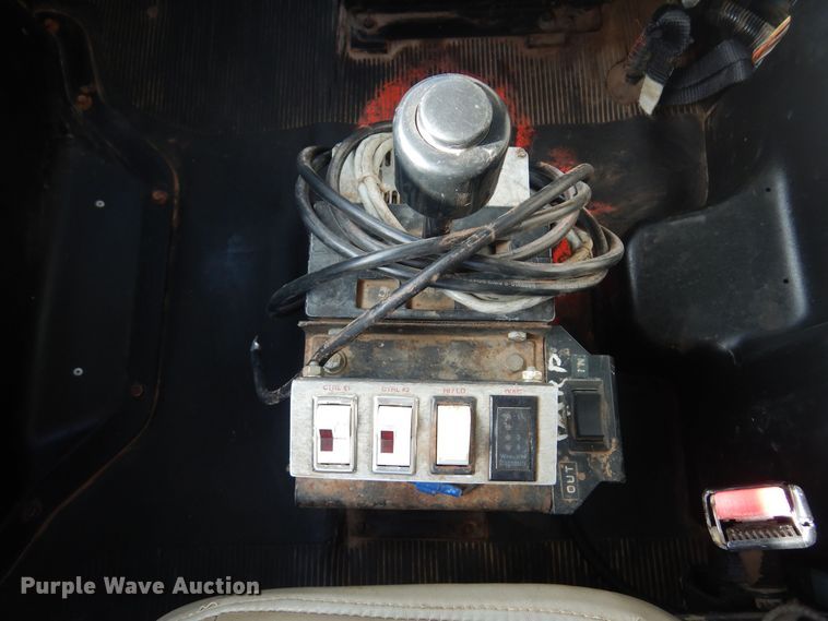 image for item KD9212 2001 International 4700  dump truck