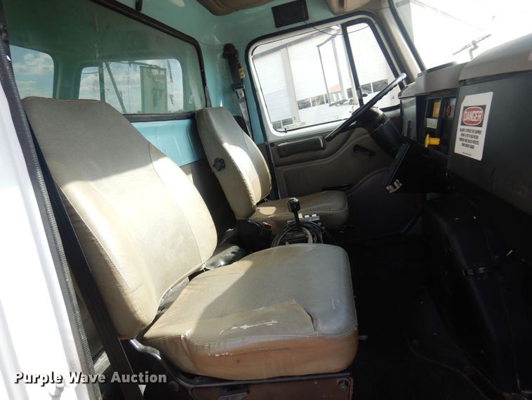 image for item KD9212 2001 International 4700  dump truck